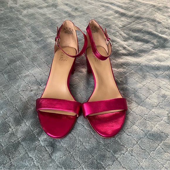Naturalizer Vera Fuchsia Satin Block Heel Sandals 9.5 like‎ new main image 3